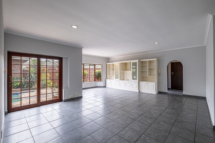 3 Bedroom Property for Sale in Summerstrand Eastern Cape